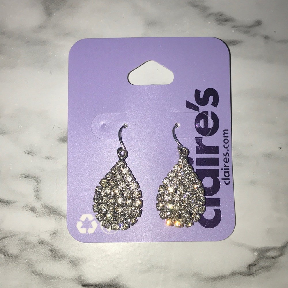 Claire’s earnings